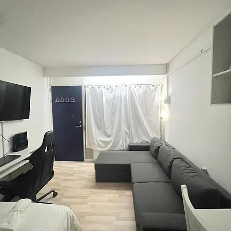 Comfort Cozy Near Airport *