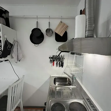Comfort Cozy Near Airport Apartmán