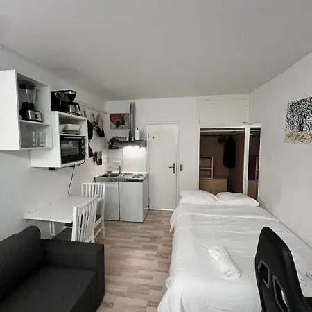 Comfort Cozy Near Airport