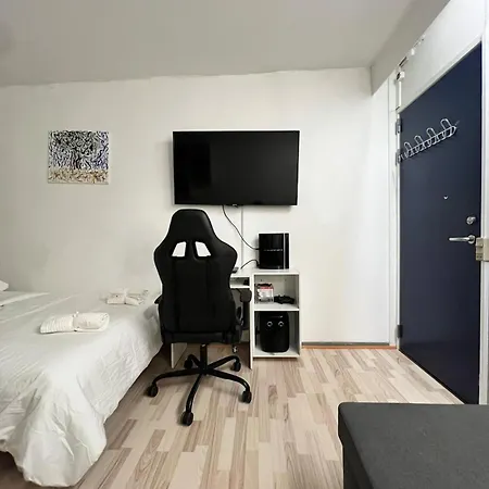 Apartment Comfort Cozy Near Airport