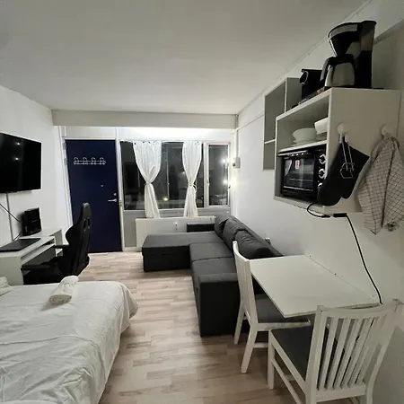 Apartmán Comfort Cozy Near Airport *