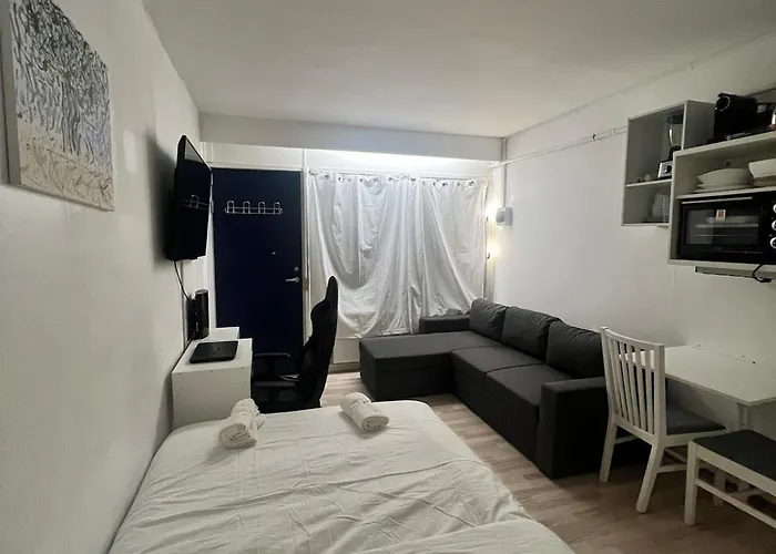 Lägenhet Comfort Cozy Near Airport