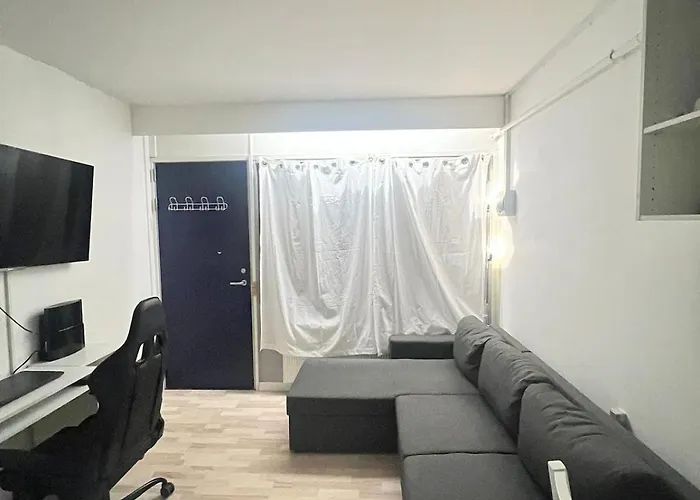 Comfort Cozy Near Airport *