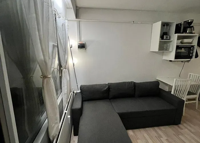 Comfort Cozy Near Airport *