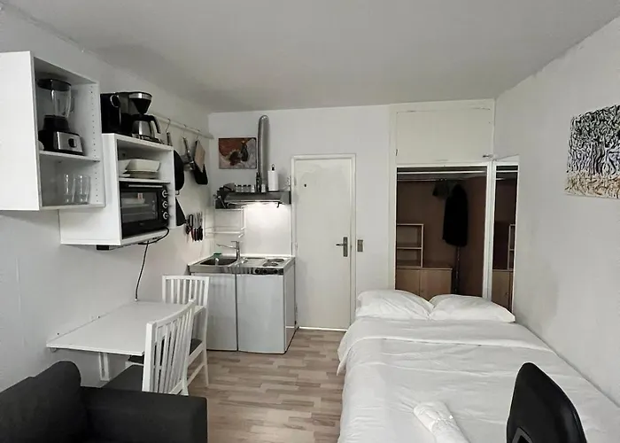 Comfort Cozy Near Airport